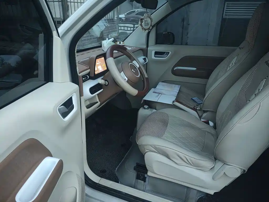 Wuling MINIEV — миниатюра 16