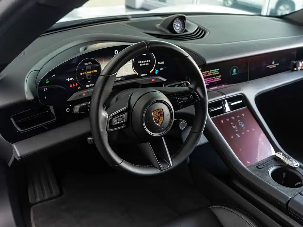 Porsche Taycan — миниатюра 9