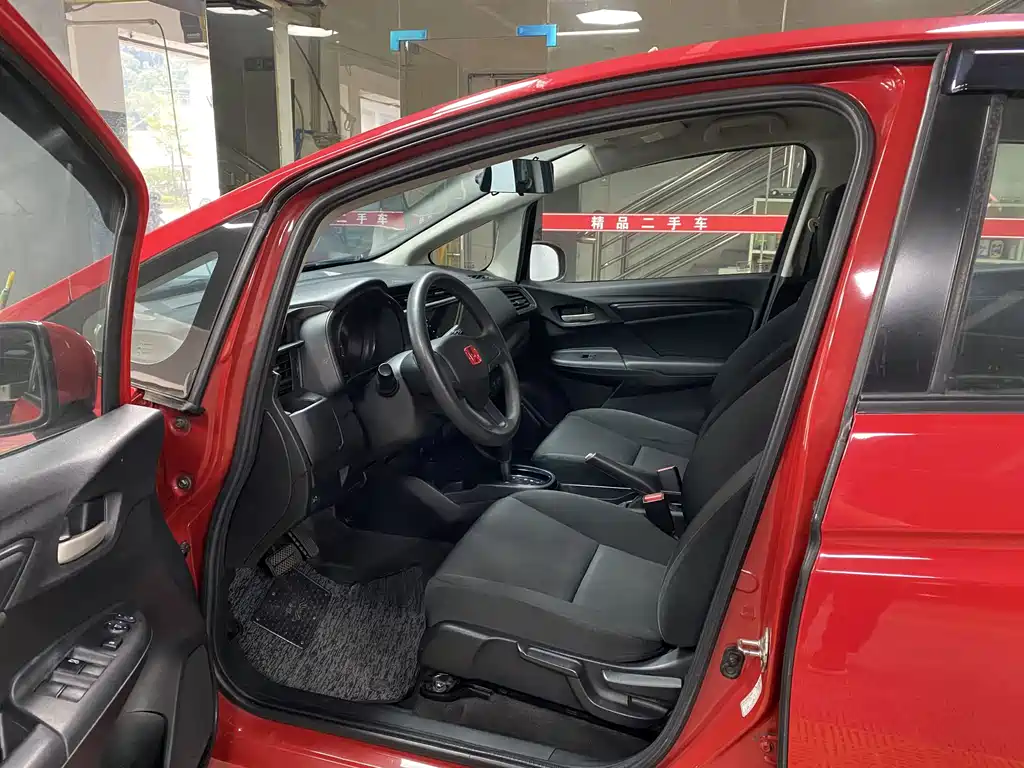 Honda Fit — миниатюра 5