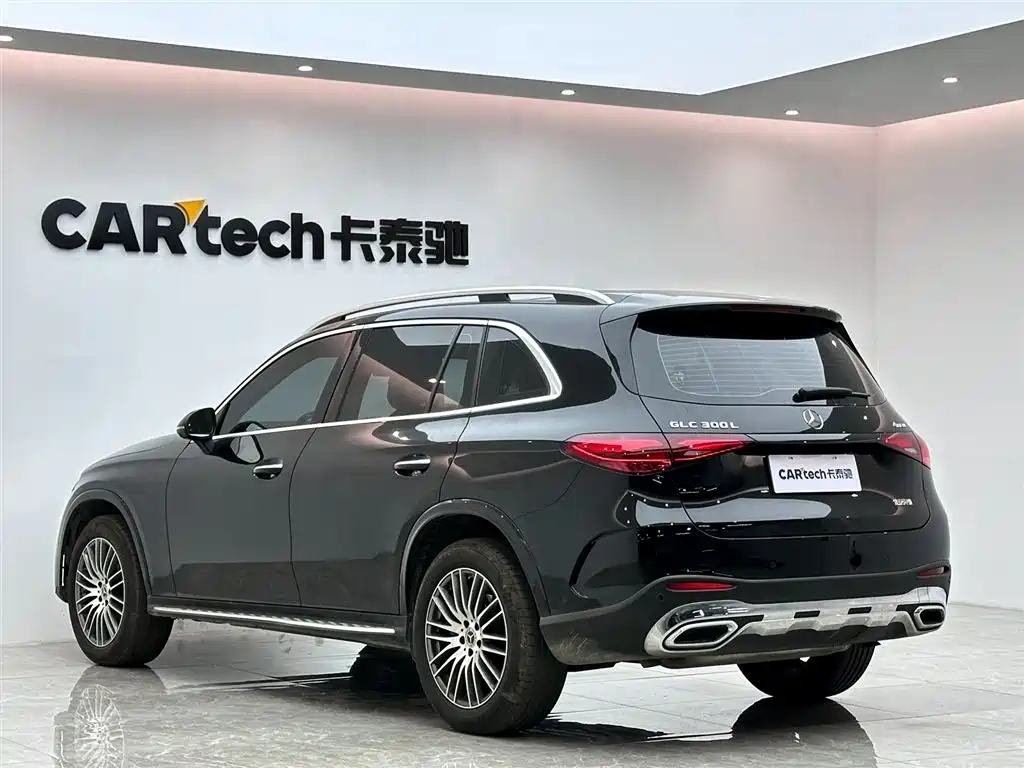 Mercedes-Benz GLC 2023 GLC 300 L 4MATIC 5 мест