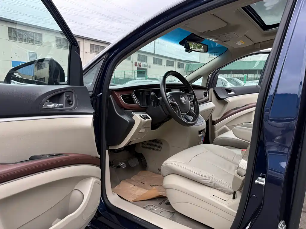 Buick GL8 — миниатюра 19