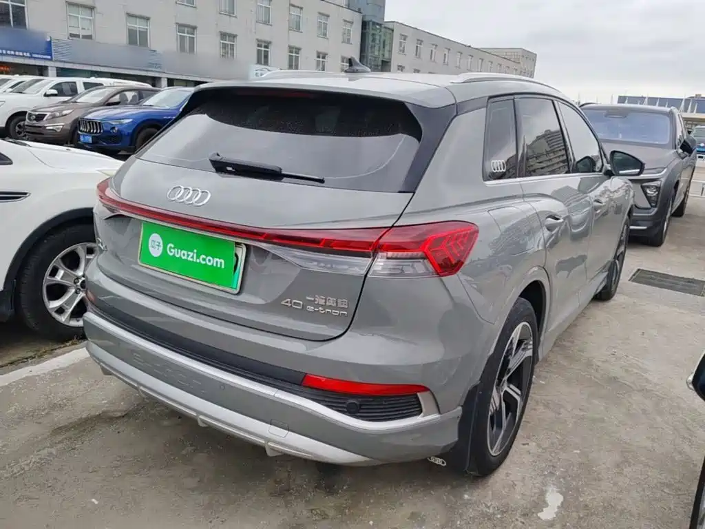 Audi Q4 e-tron — миниатюра 7