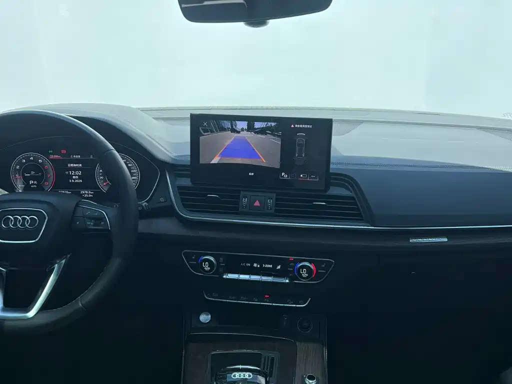 Audi Q5L — миниатюра 8
