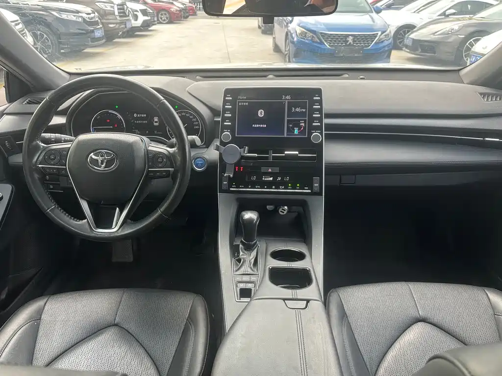 Toyota Avalon — миниатюра 9