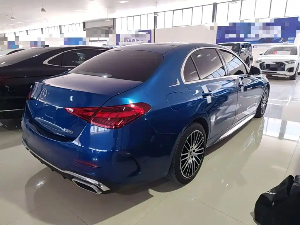 Mercedes-Benz C-Class — миниатюра 7