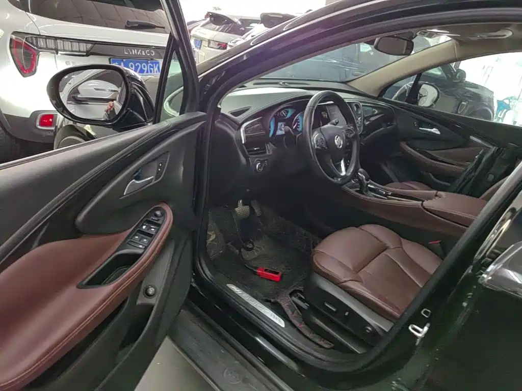 Buick Envision Plus — миниатюра 16