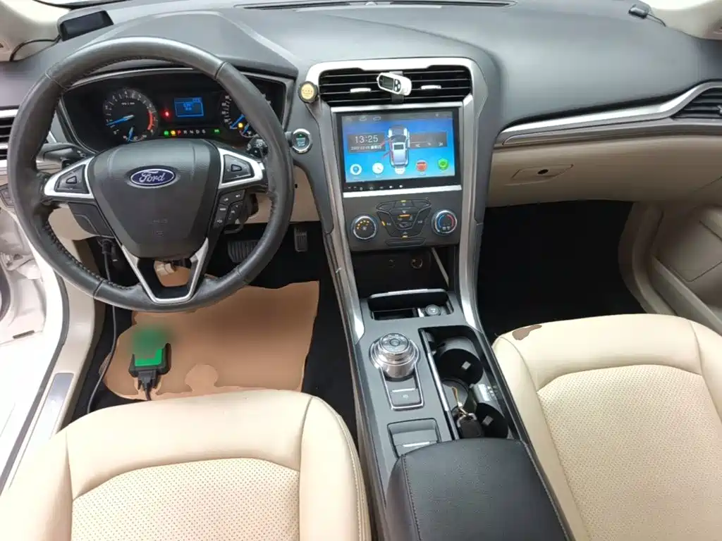 Ford Mondeo — миниатюра 10