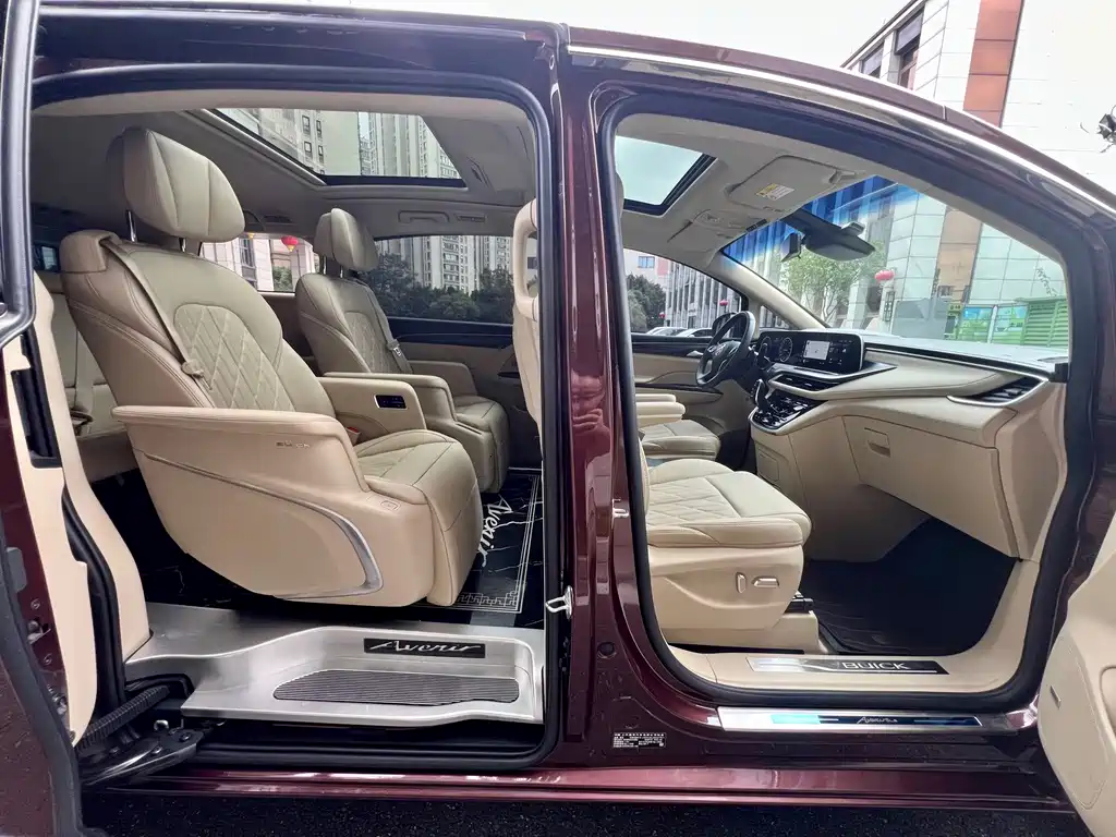 Buick GL8 — миниатюра 22