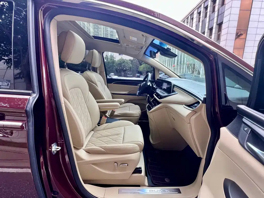 Buick GL8 — миниатюра 24