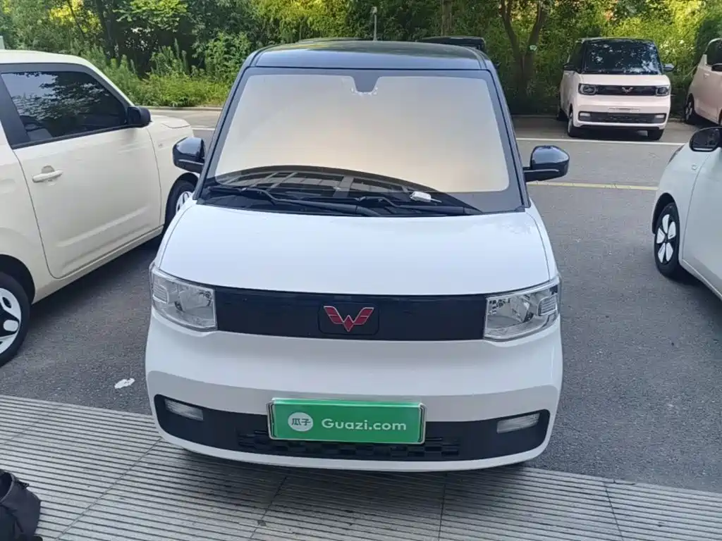 Wuling MINIEV — миниатюра 3