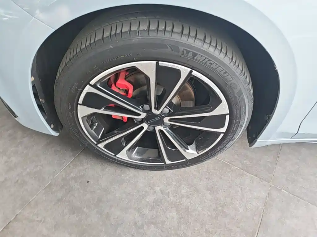 Geely Xingrui — миниатюра 23