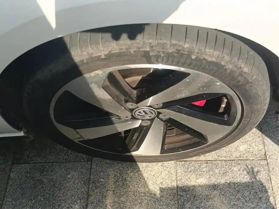 Volkswagen Golf GTI — миниатюра 6