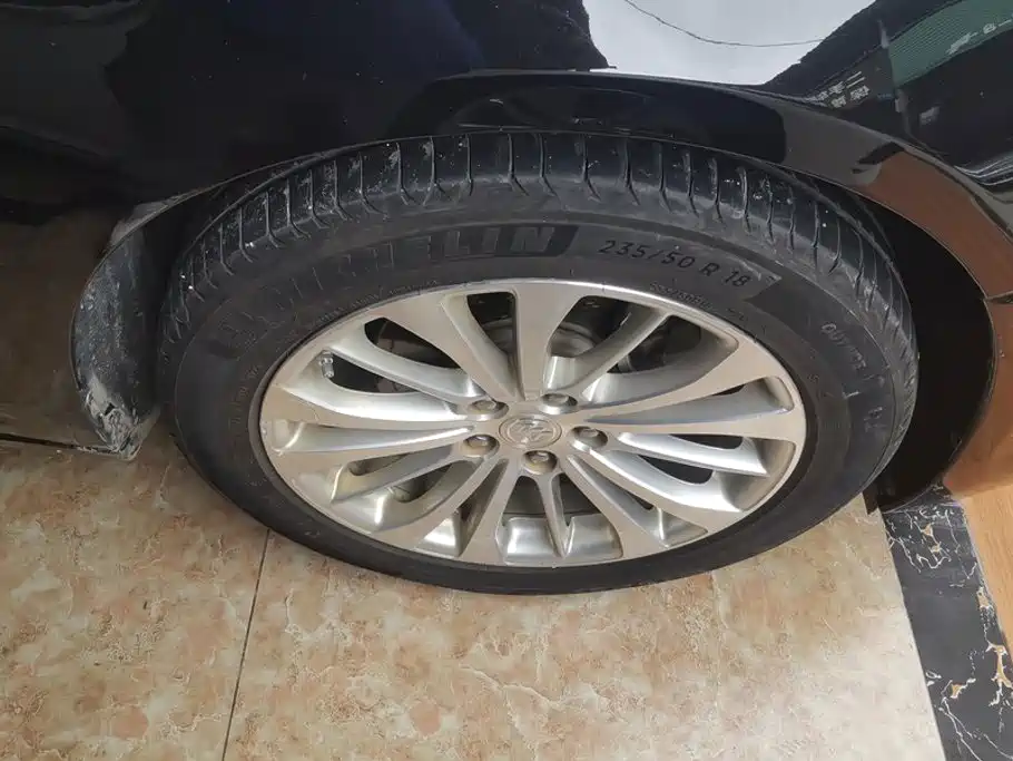Buick LaCrosse — миниатюра 6