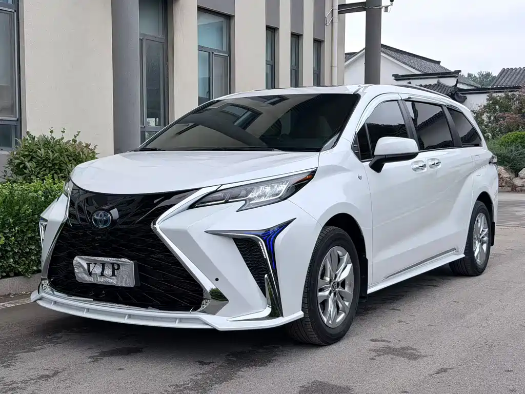 Toyota Sienna 2022