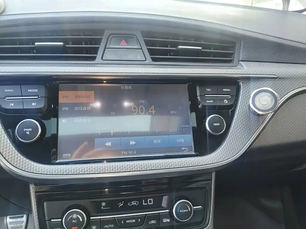 Geely Emgrand GS — миниатюра 13