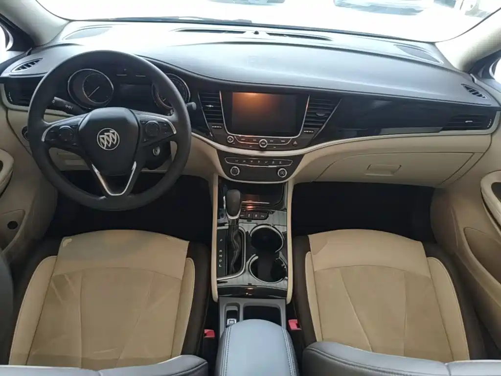 Buick Verano — миниатюра 10