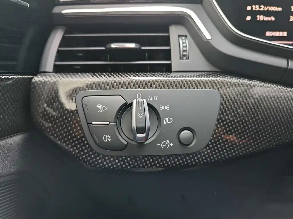 Audi S4 — миниатюра 27