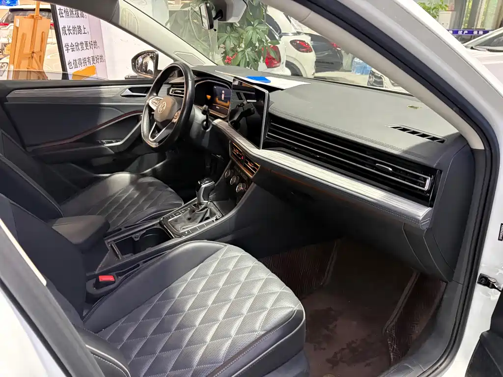 Volkswagen Sagitar — миниатюра 6