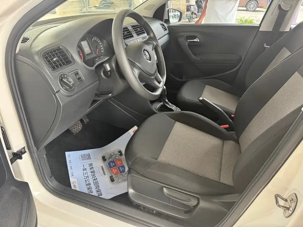 Volkswagen Polo — миниатюра 7