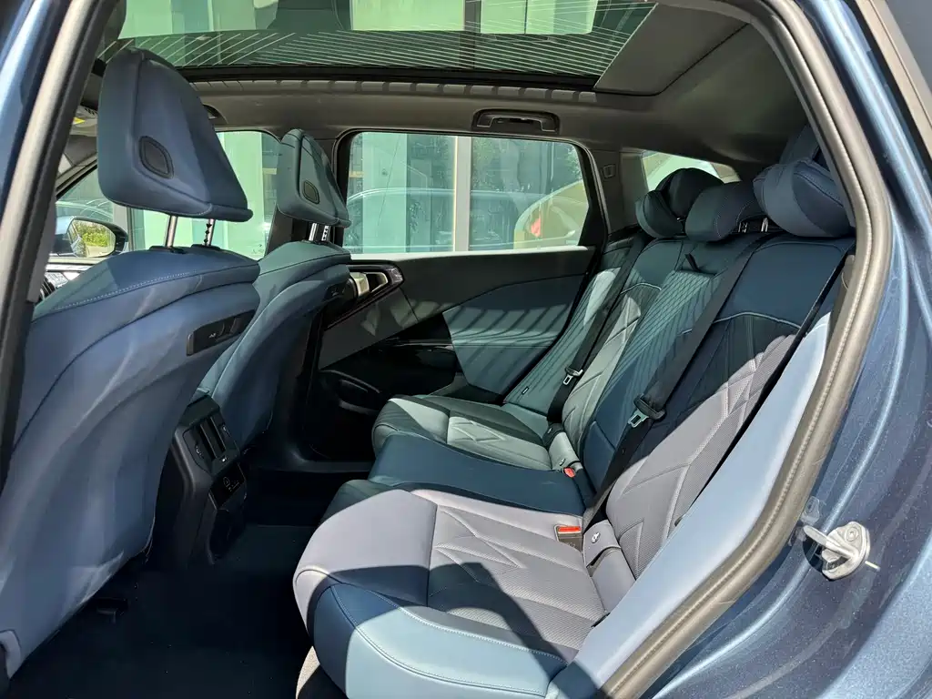 BMW X3 — миниатюра 7