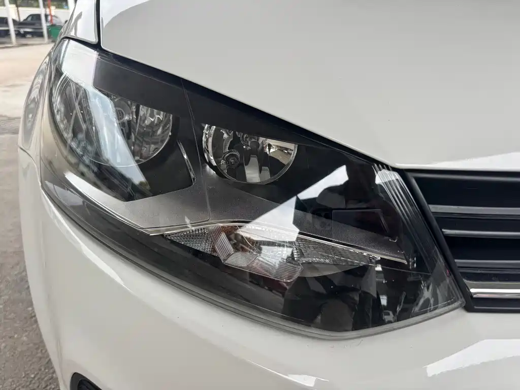 Volkswagen Polo — миниатюра 4