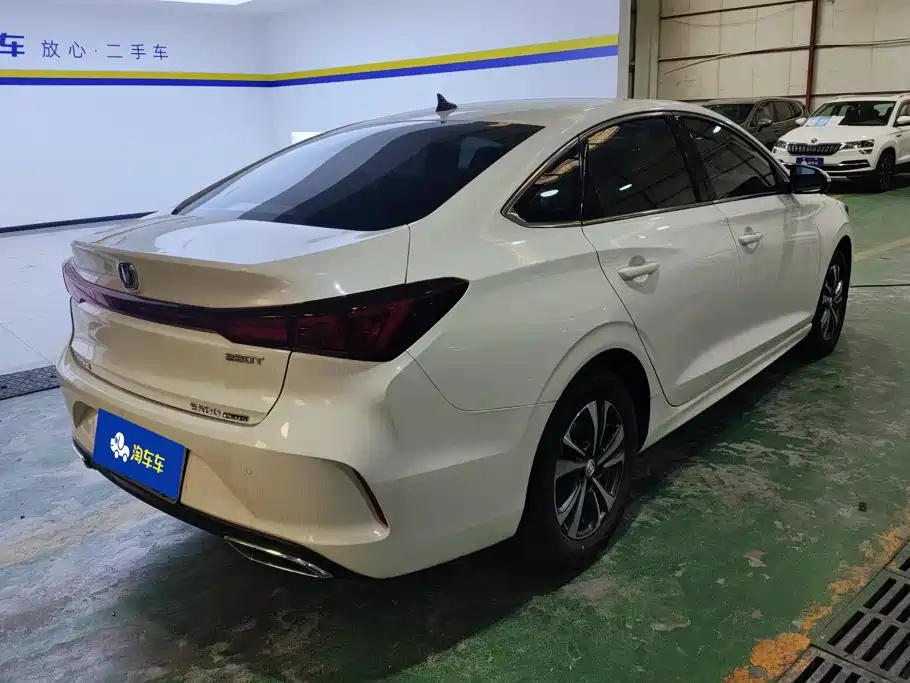 Changan Eado — миниатюра 3