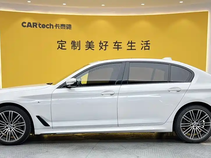 BMW 5 Series — миниатюра 6