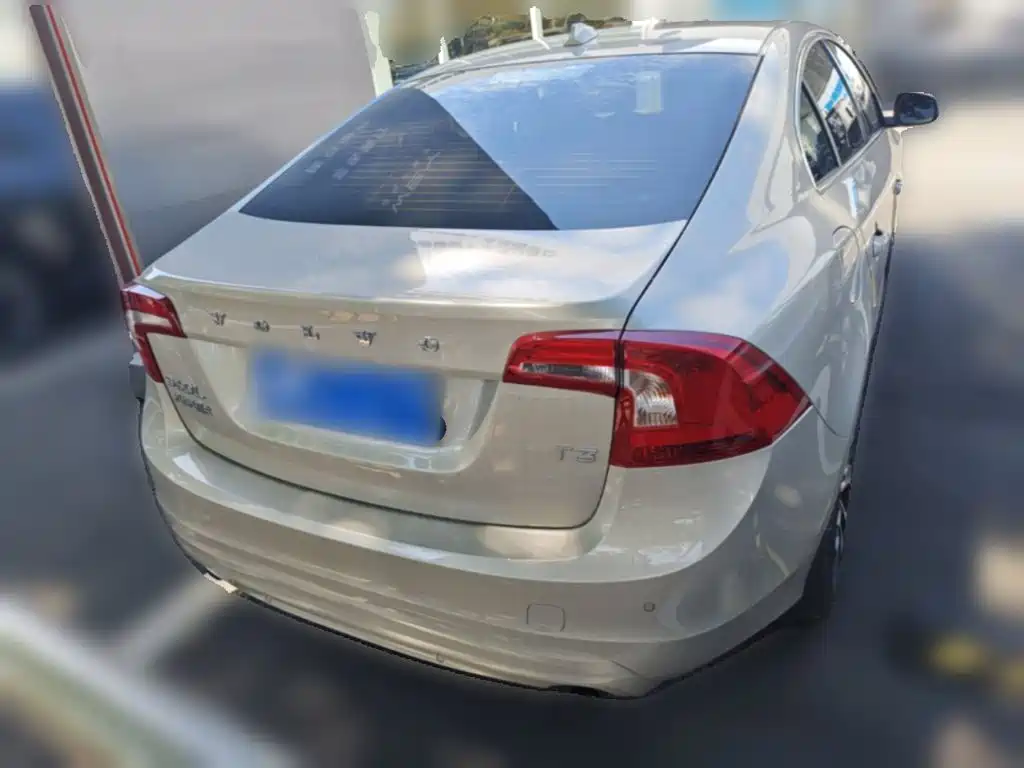 Volvo S60 — миниатюра 10
