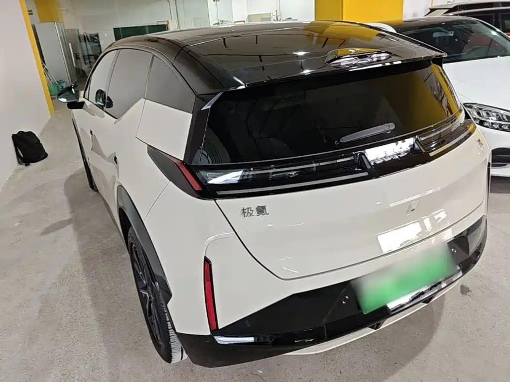 Zeekr X 2025 мест