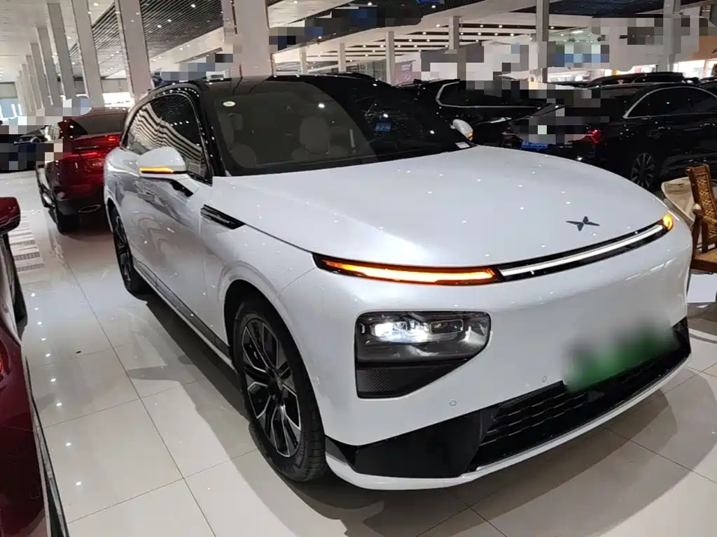 XPeng G9 — миниатюра 4