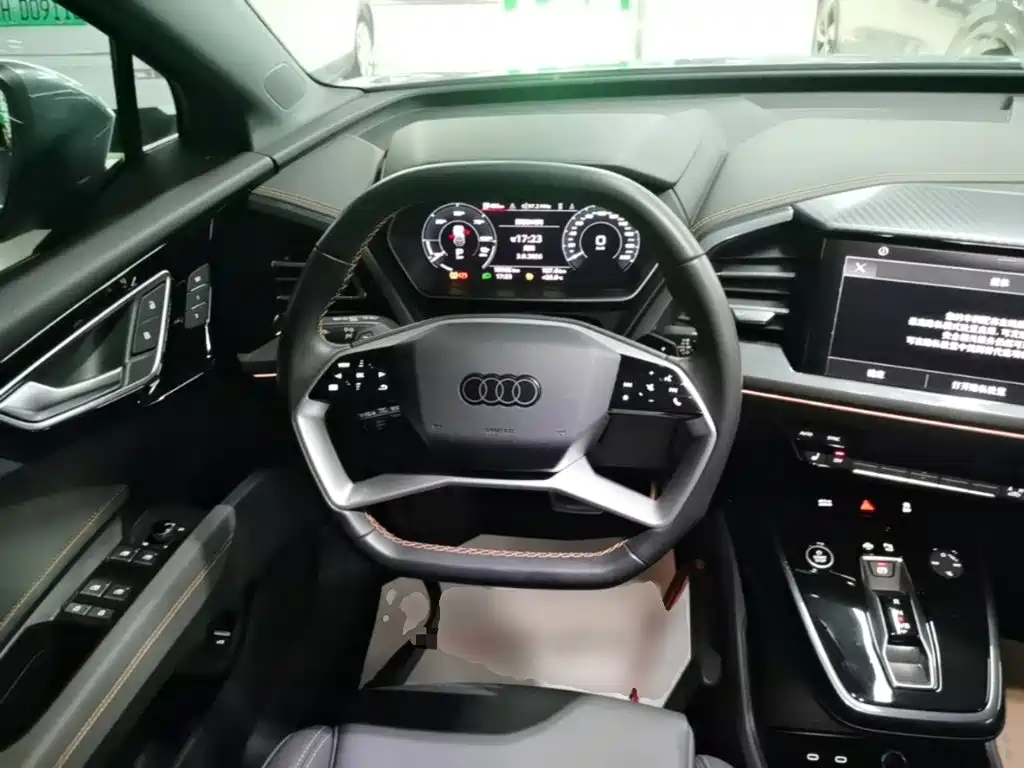 Audi Q4 e-tron — миниатюра 11