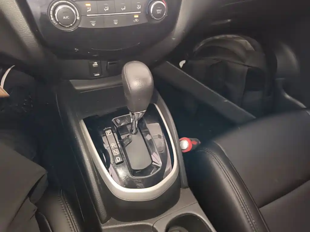 Nissan Qashqai — миниатюра 14