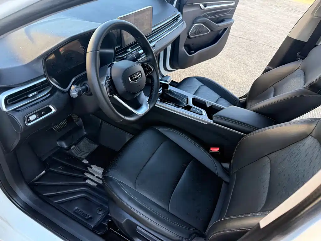 Geely Emgrand — миниатюра 14