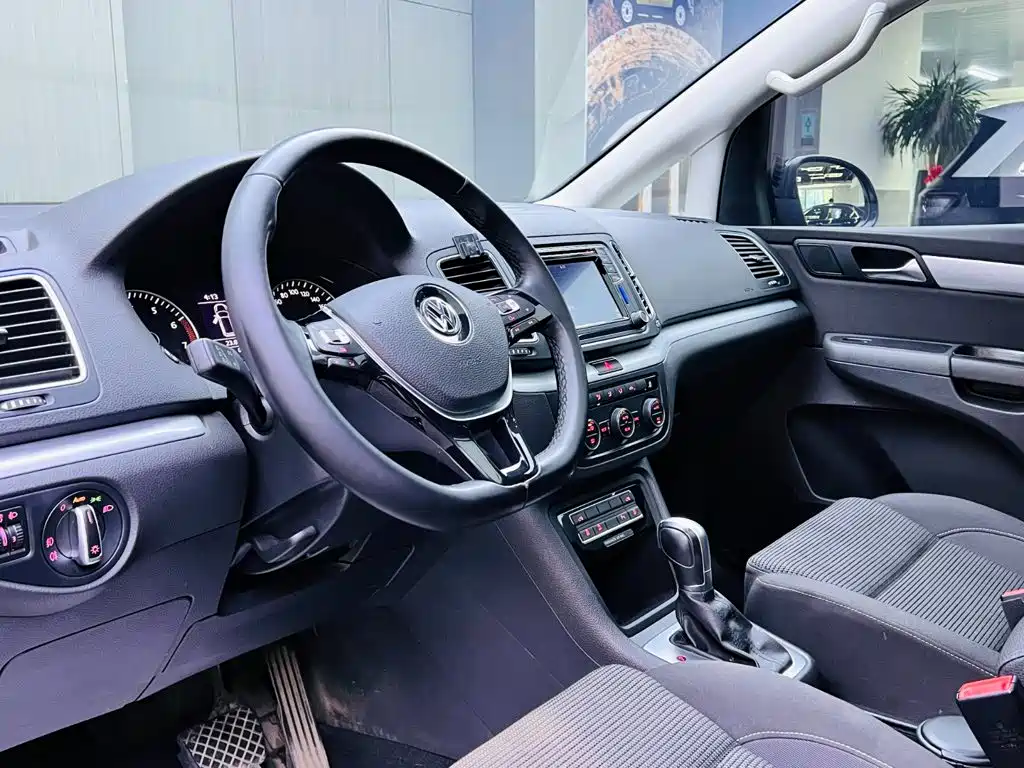 Volkswagen Sharan — миниатюра 8