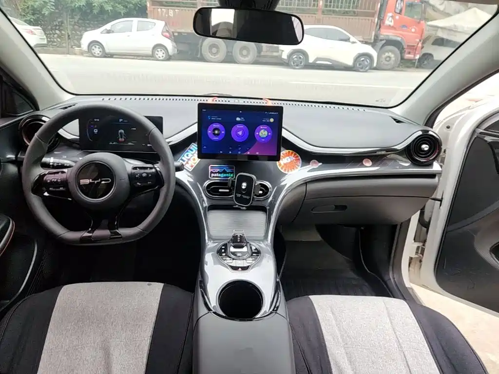 BYD e2 — миниатюра 10