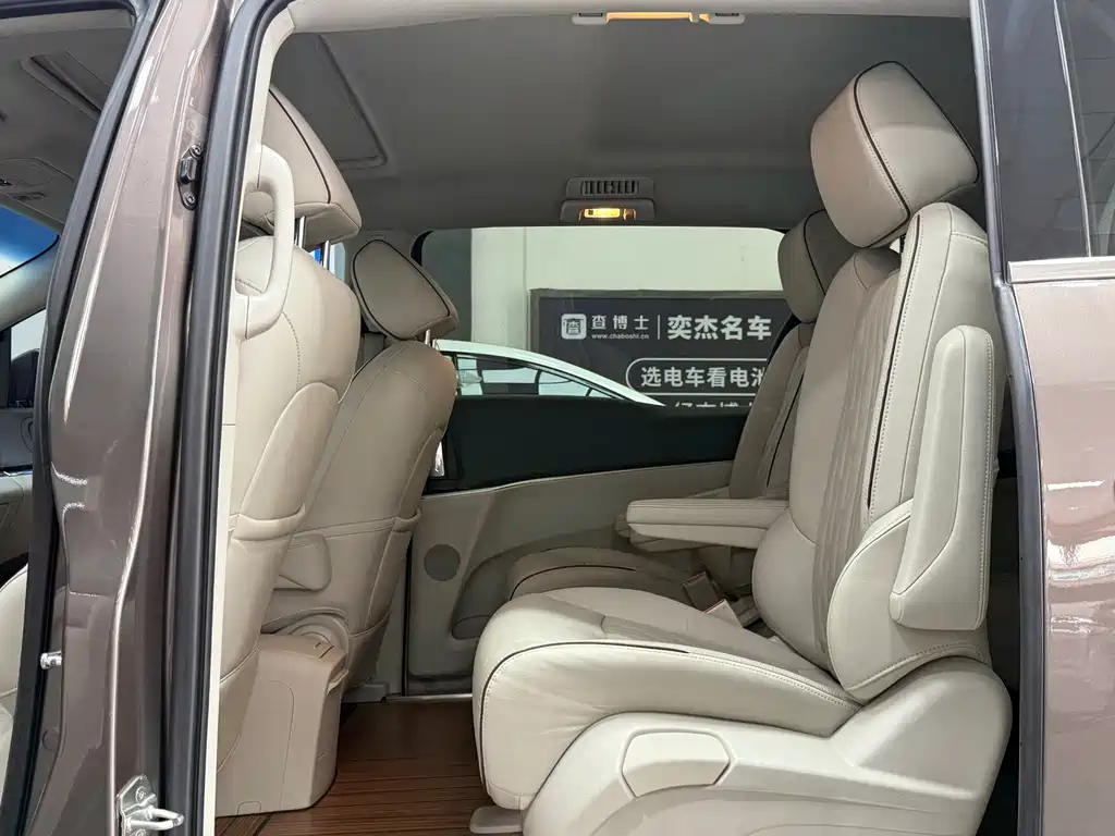 Buick GL8 — миниатюра 4