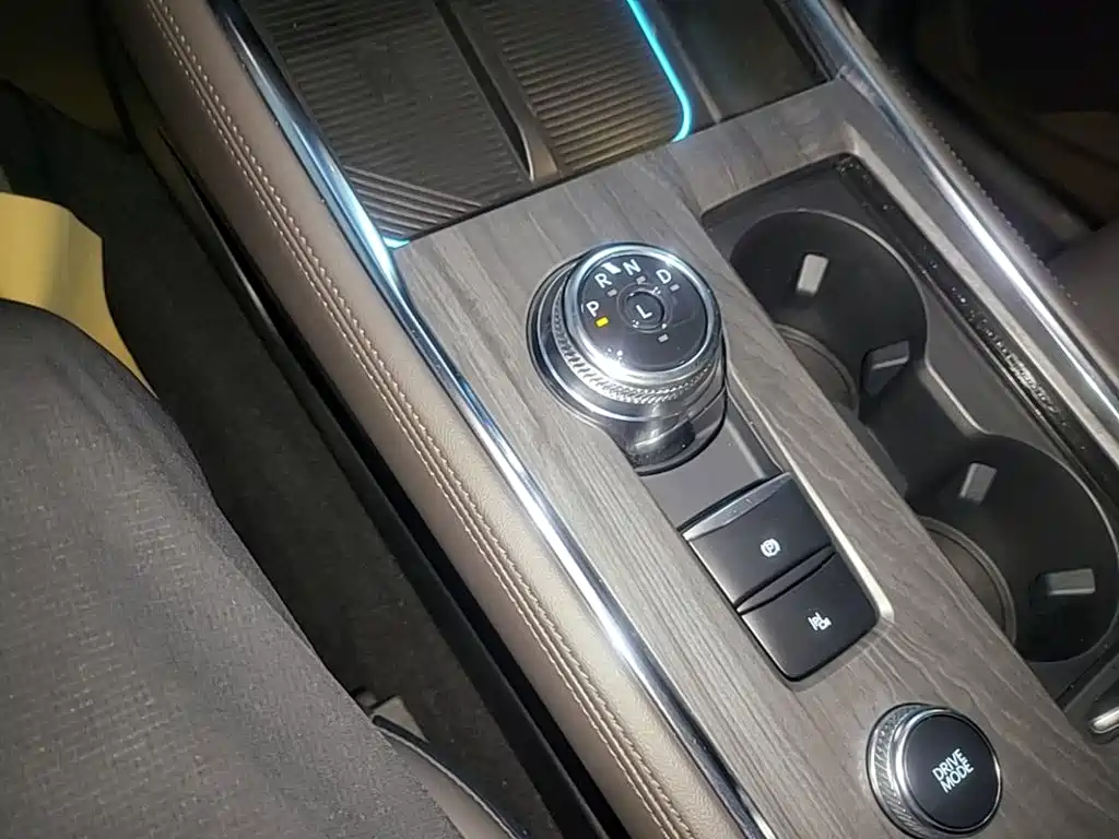 Ford Explorer — миниатюра 14