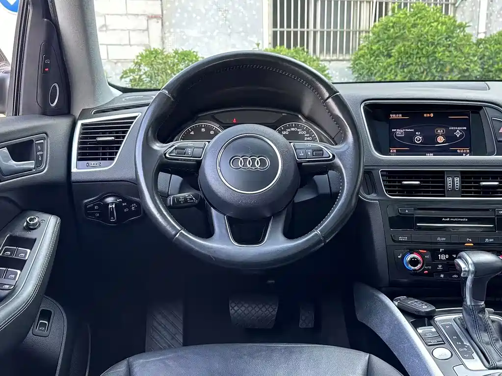 Audi Q5 (Import) — миниатюра 6