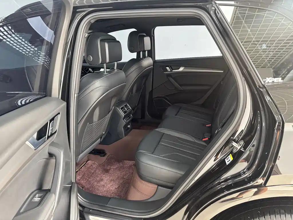 Audi Q5L — миниатюра 21
