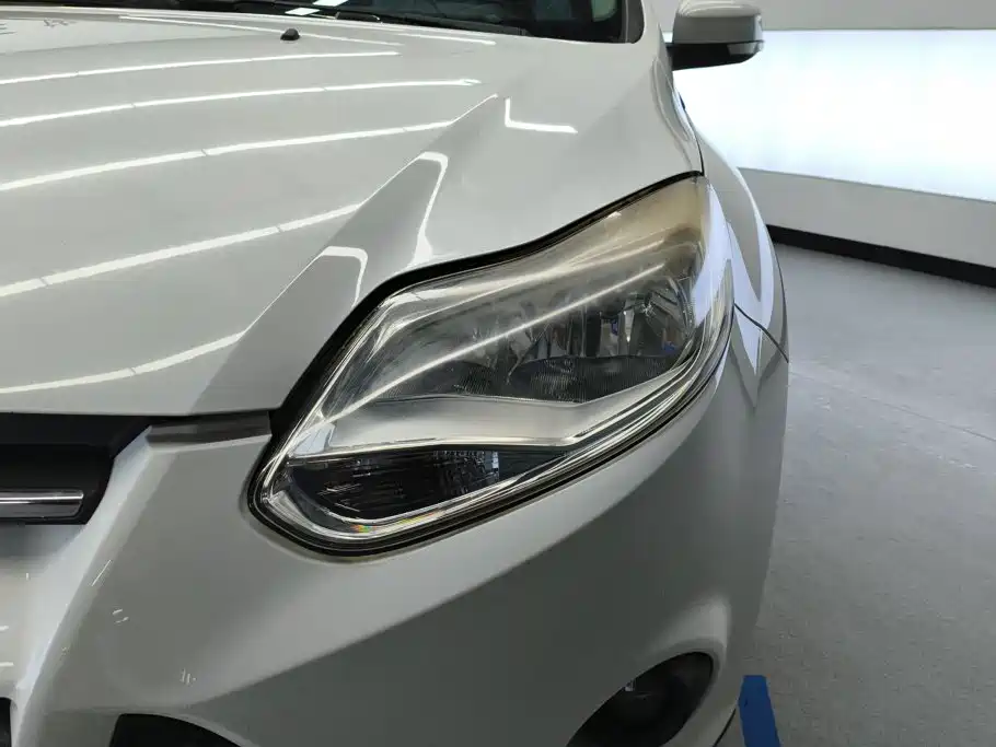 Ford Focus — миниатюра 5