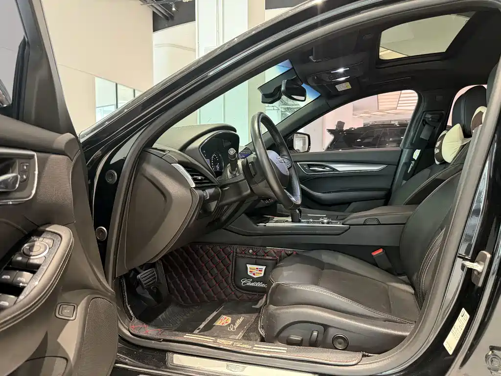 Cadillac CT5 — миниатюра 4