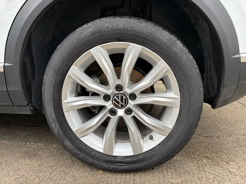 Volkswagen T-Roc — миниатюра 21