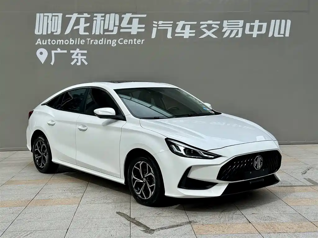 MG 5 2021 180DVVT CVT Luxury