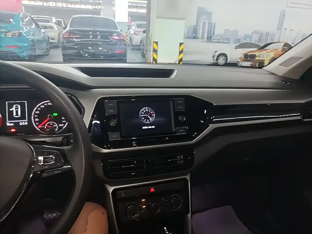 Volkswagen T-Cross — миниатюра 10