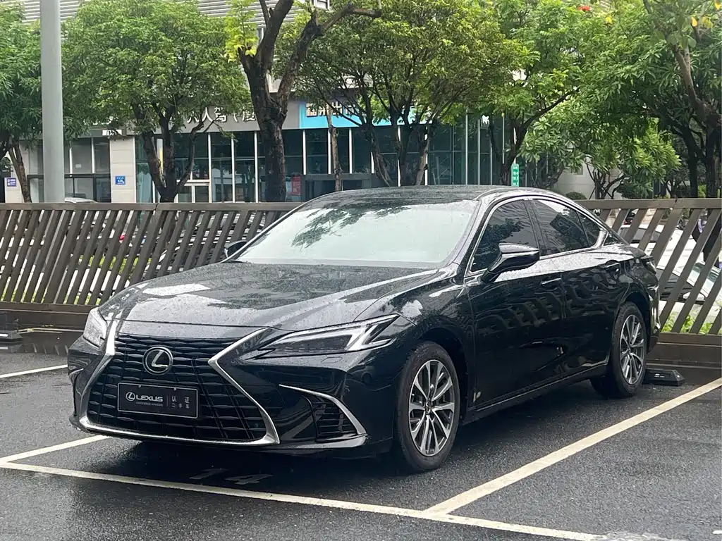 Lexus ES — миниатюра 4