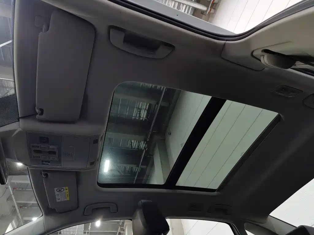 Volkswagen Sagitar — миниатюра 14