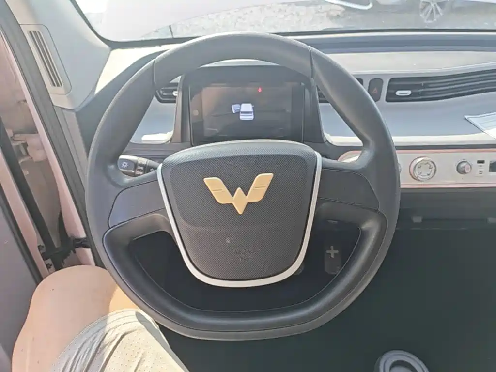 Wuling MINIEV — миниатюра 11