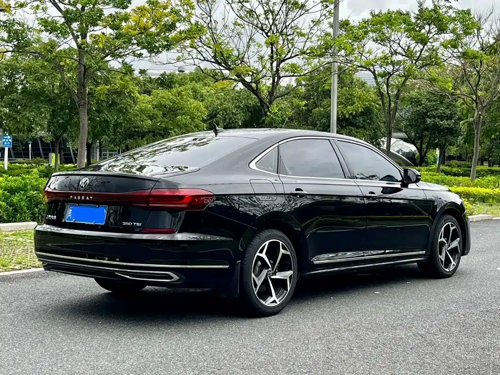 Volkswagen Passat — миниатюра 7