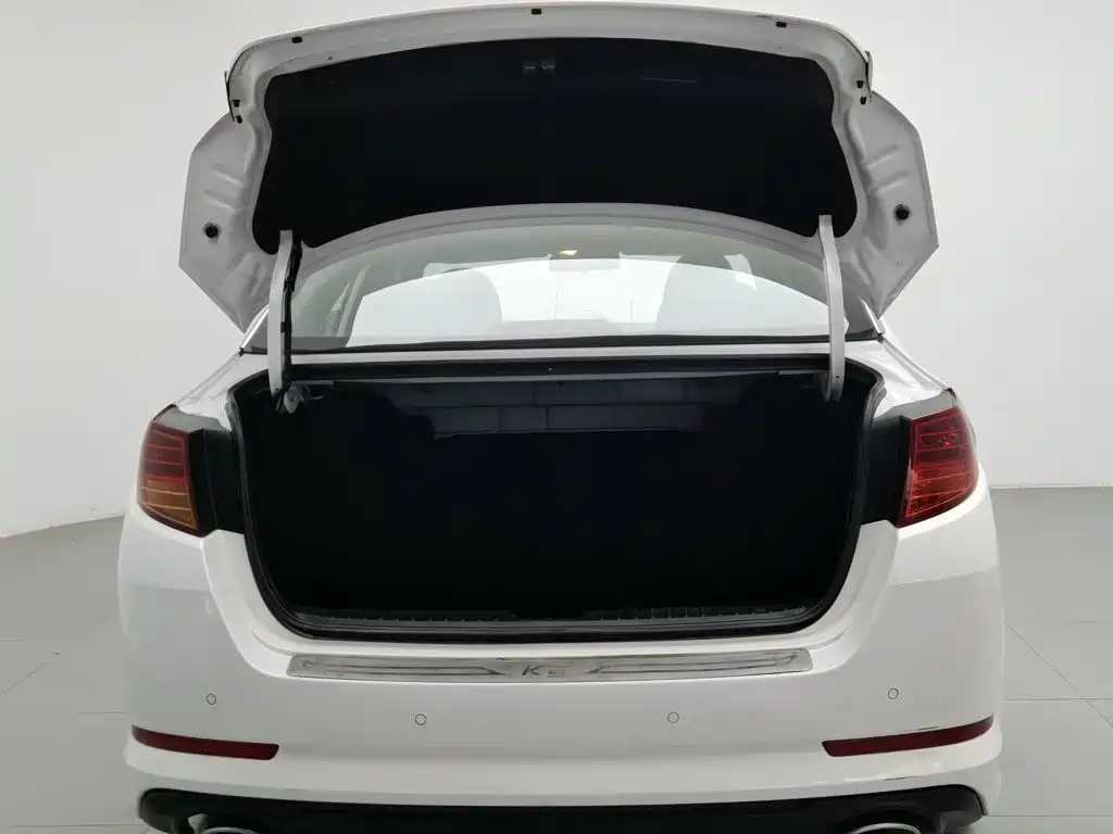 Kia K5 — миниатюра 16