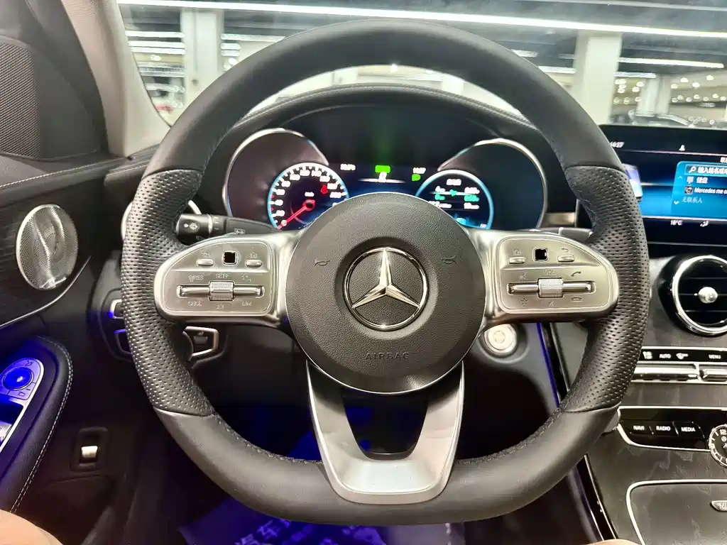 Mercedes-Benz C-Class — миниатюра 8